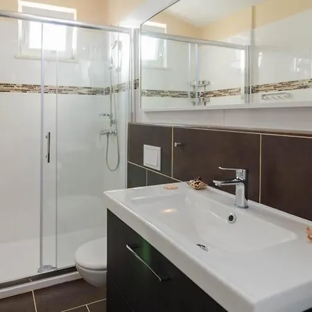 Ferienwohnung Fuer 6 Personen Ca 75 Qm In Orebic, Dalmatien Sueddalmatien Apartment
